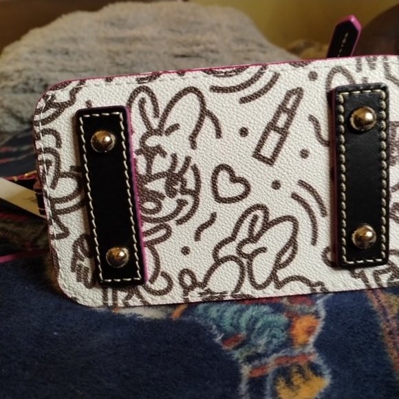 Dooney&Bourke Mini Mouse bucket bag - Picture 11 of 16